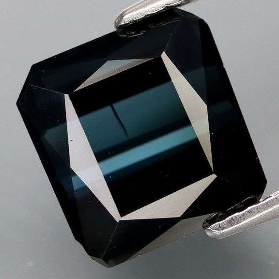 Outstanding 4.52ct untreated london blue Tourmaline