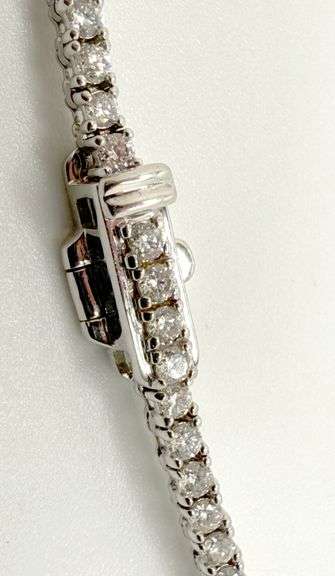 Very fine 18 k white gold with 3.65ctw diamonds tennis necklace, size16