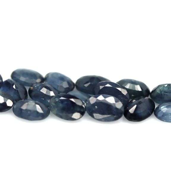 Glistening 9.50ct deep blue Sapphire set