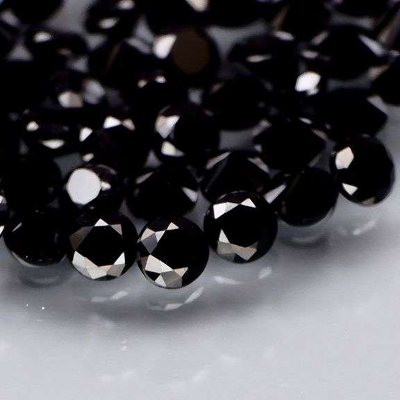 Diamond black! 2.27ct set of 2mm untreated Spinels!