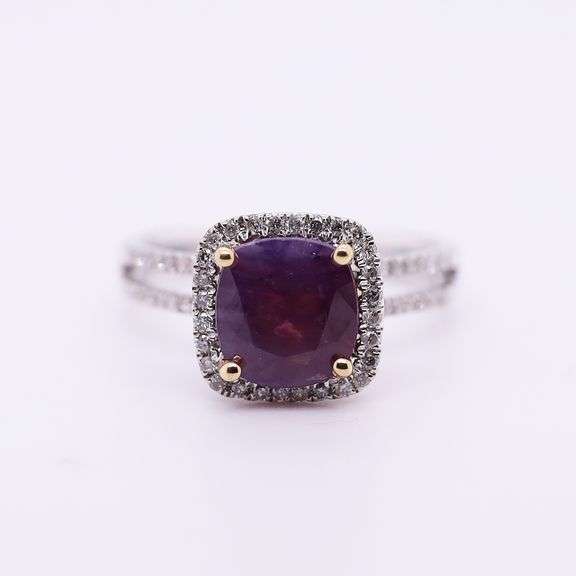Beauty of a Kashmir Sapphire and Diamond Ring