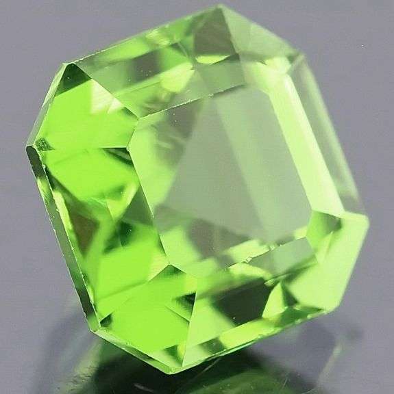 Marvelous 3.06ct VS untreated Peridot