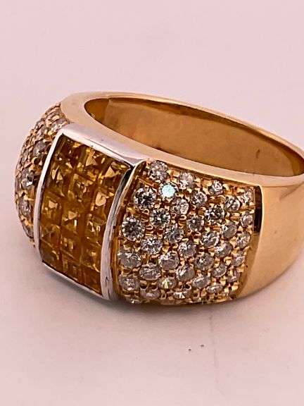 BRAND NEW 18K YELLOW GOLD DIAMOND AND YELLOW SAPPHIRE RING