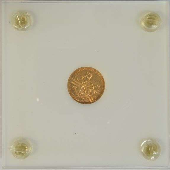 Beautiful 1915 US $2.50 Indian Gold Piece. Custom holder