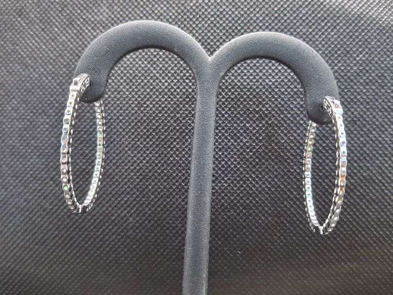 ELEGANT 14K WHITE GOLD HOOP EARRINGS