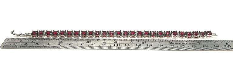 Beautiful 18 Kt White Gold Lab Simulated 16.5 Cttw Red Ruby Tennis Bracelet