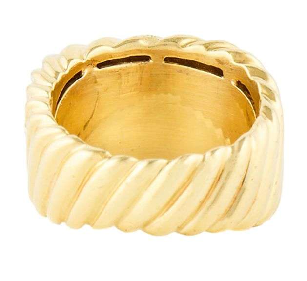 David Yurman Sculpted Cable Contour Ring in 18K