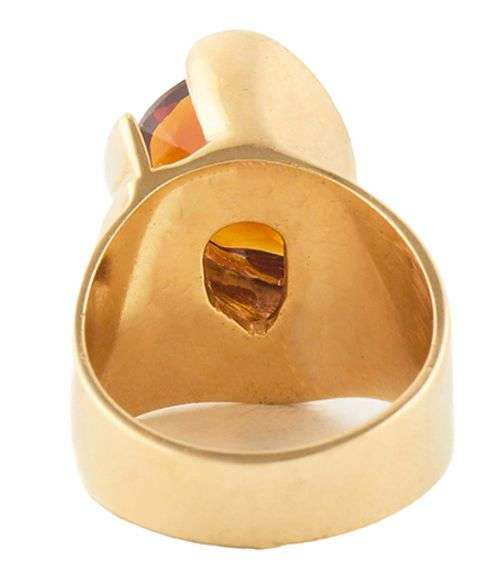 0.40ctw Graduated Diamond and Citrine Heart Shaped Ring in 18K