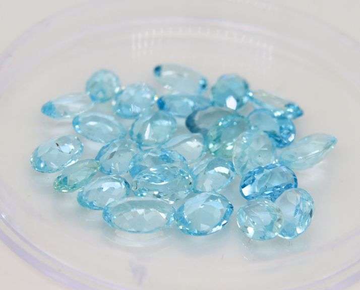 Glittering 10.87ct set of top sky blue Aquamarines