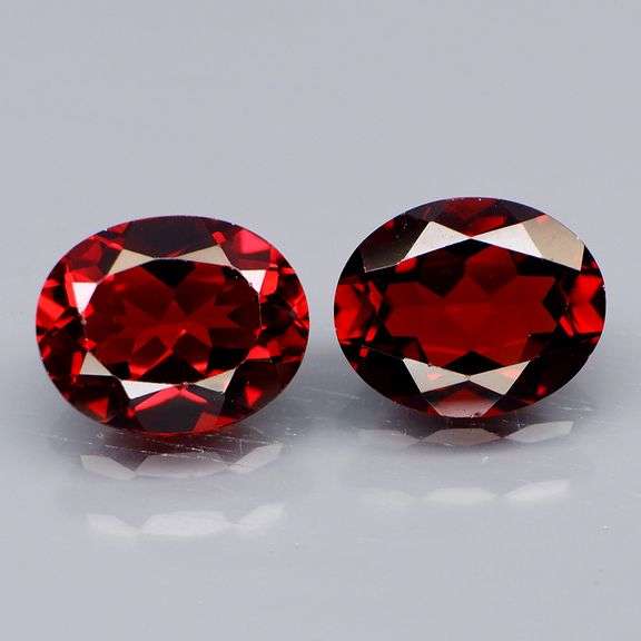 Pair of top red eye clean Garnets weighing 5.88 carats!