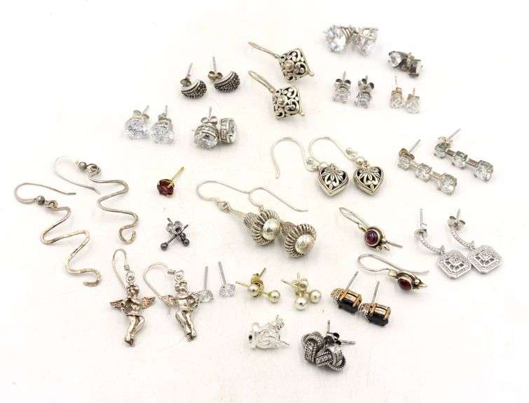 Group lot of Vintage 925 sterling silver earrings