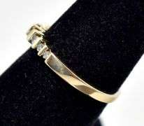 Adorable 14K Yellow Gold Diamond Ring