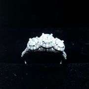 ELEGANT 14K WHITE GOLD ENGAGEMENT RING