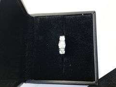 DAZZLING PLATINUM TRILOGY ENGAGEMENT RING