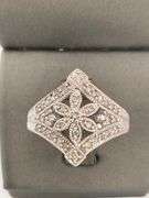 CERTIFIED 10K WHITE GOLD DIAMOND RING