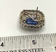 Investment quality natural Sapphire and diamonds earrings, 1x1 square inch tall and very large