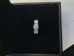 DAZZLING PLATINUM TRILOGY ENGAGEMENT RING
