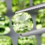 High fire 5.43ct 5mm cushion cut Peridot set