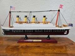 Wooden RMS Titanic Model Cruise Ship Liner 1/450 Scale Replica