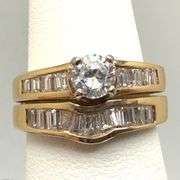 Charming 14K Gold Engagement Ring Set with Small Diamond - Size 6