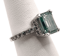 14 Kt White Gold Plate Rare 6.5 Ct VVs1 Emerald Green Fire Moissanite Ring