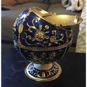 Embossed Metal Ashtray with Lid