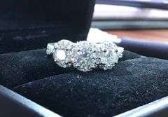 ELEGANT 14K WHITE GOLD ENGAGEMENT RING
