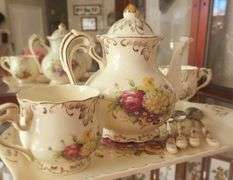 Porcelain Rose Tea Set