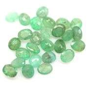 Bright emerald green 9.10ct 26pc Emerald set