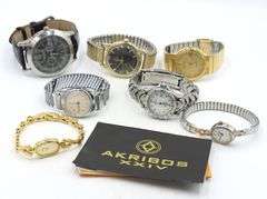 Group lot of 7 watches