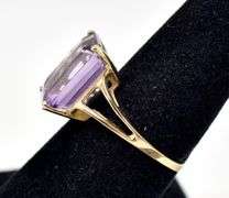 Glorious 10K Yellow Gold Amethyst Gemstone Ring