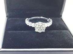 ENCHANTING 14K WHITE GOLD CLUSTER RING