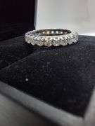 ELEGANT PLATINUM NATURAL DIAMOND WEDDING BAND