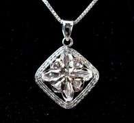 Exquisite 14K white Gold Flower Pendant Necklace