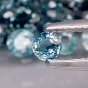 Natural 3.62ct blue Sapphire set with multiple hues