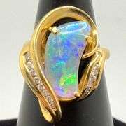 Exquisite 14k Gold Diamond and Fine Opal Set: Ring, Pendant, Earrings