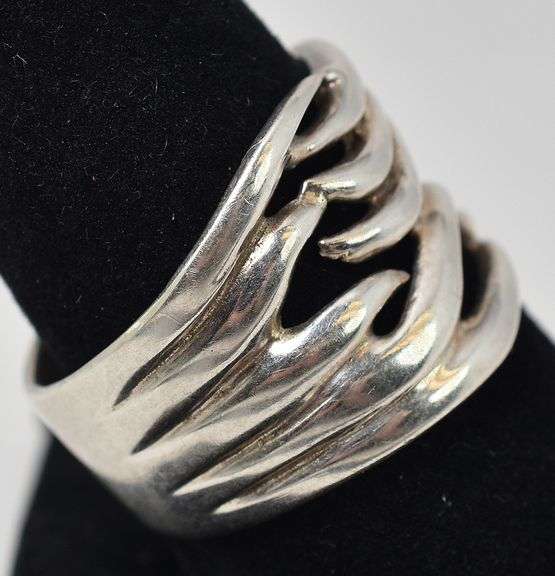 Wide Band Ring in Sterling Silver