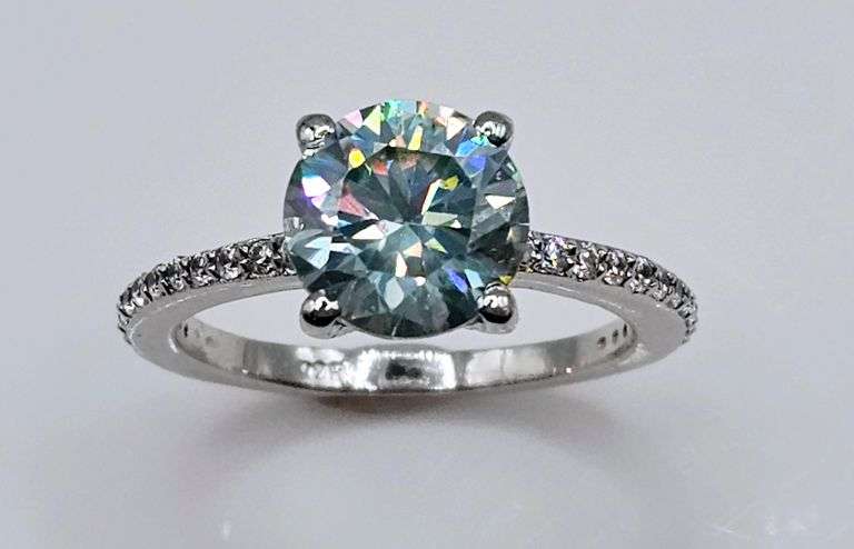 Gorgeous 2.75 Ct Color Change Lab Created Alexandrite Ring