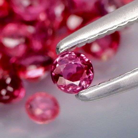 Superb 4.33ct violet red Ruby set -UNTREATED!!!