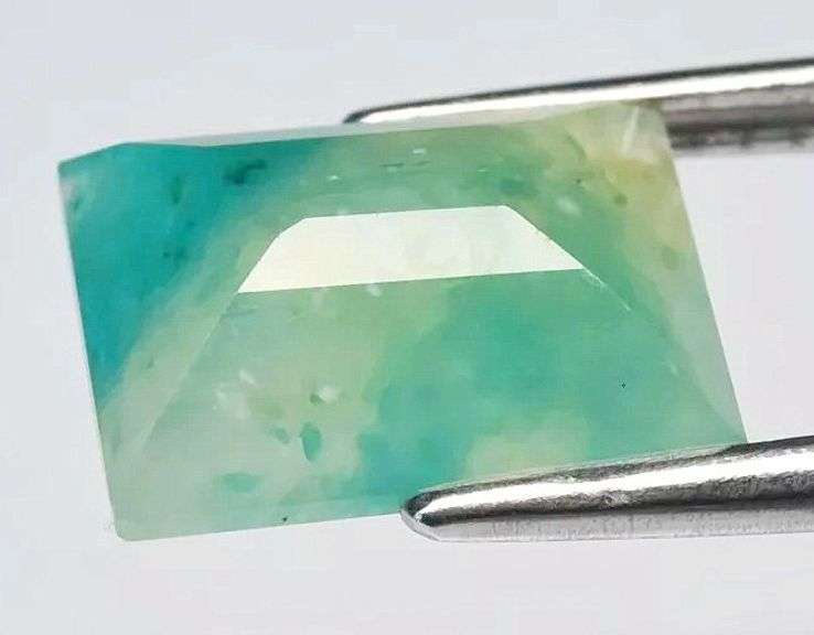 Collectors 3.58ct bright blue green untreated Grandidierite!