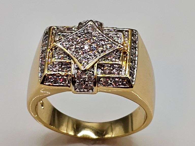 Men's 14 Kt Gold Plate 5.75 Cttw Lab Simulated Diamond Ring.
