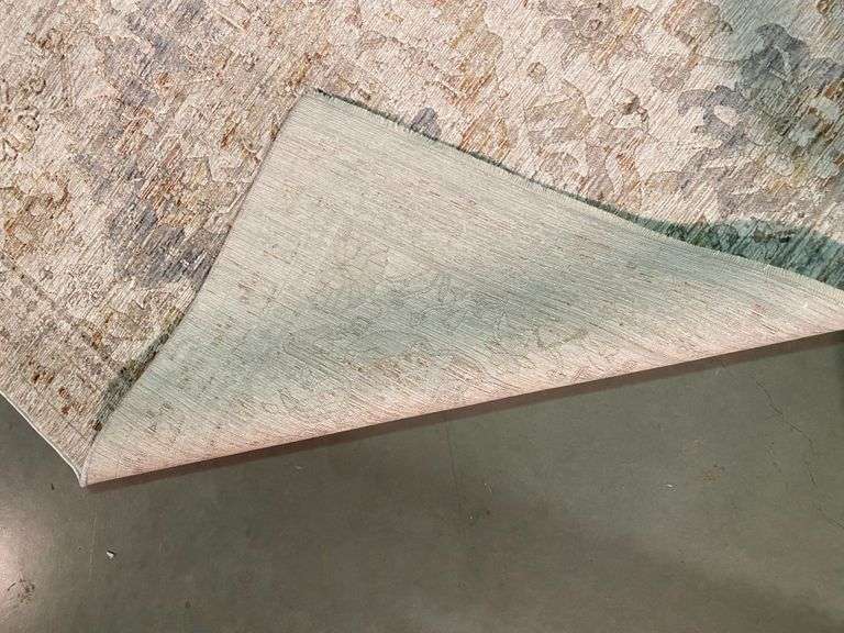 Decorative Muted Design Rug 8x10