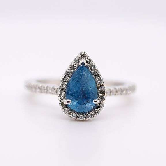 Superb 14K Aquamarine & Diamond Ring