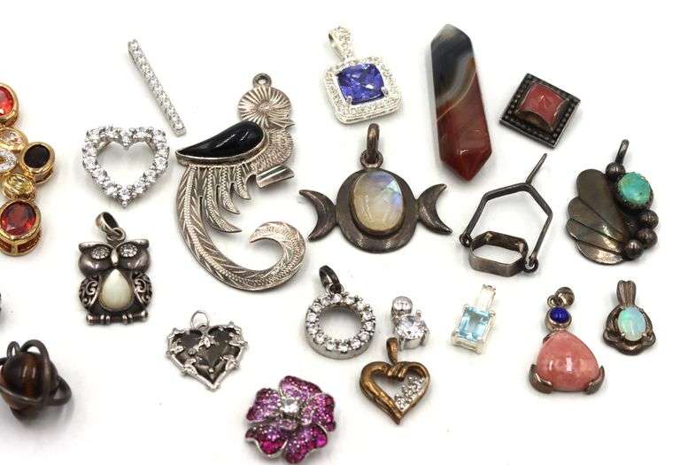 Group lot of Vintage 925 sterling silver pendants