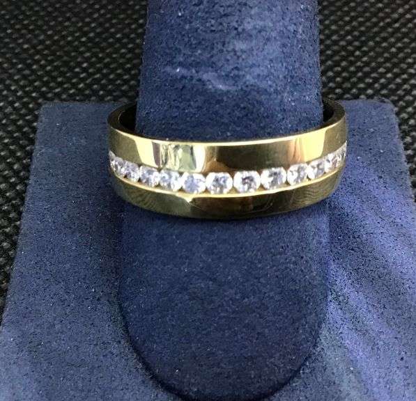 MEN’S 14K YELLOW GOLD DIAMOND WEDDING BAND