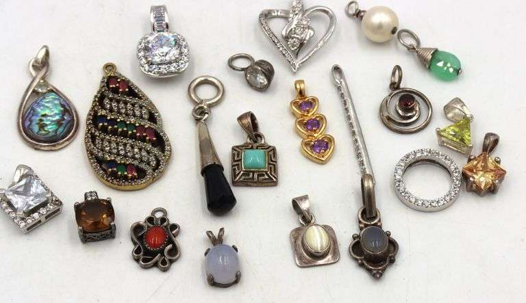 Group lot of Vintage 925 sterling silver pendants