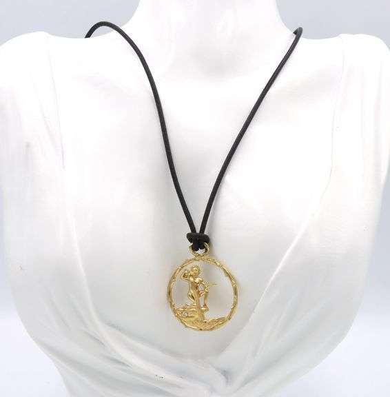 18kt Yellow gold Zodiac Aquaros diamond pendant on black cord necklace