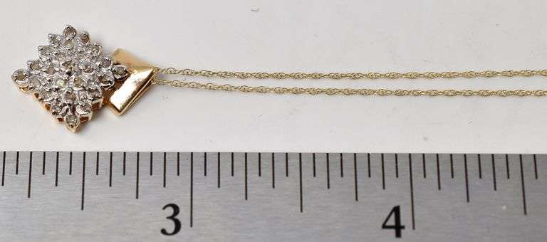 Darling Diamond Pendant Necklace in 10K Yellow Gold