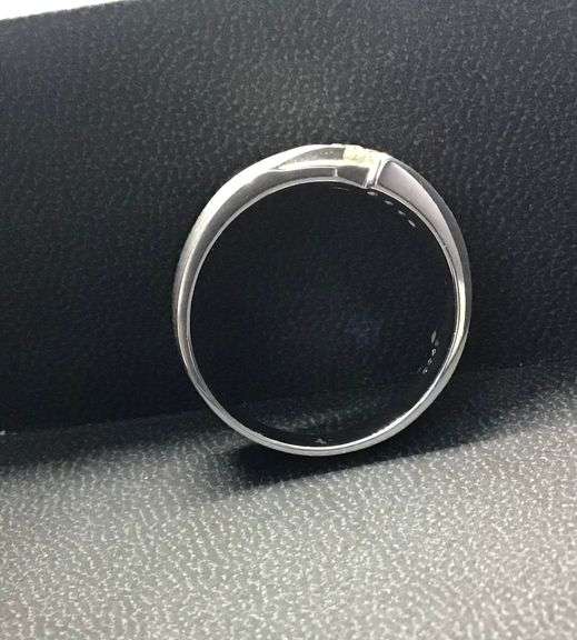 14K WHITE GOLD MEN’S WEDDING BAND