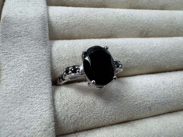 Sterling Silver Black Onyx Gemstone Ring Size 6